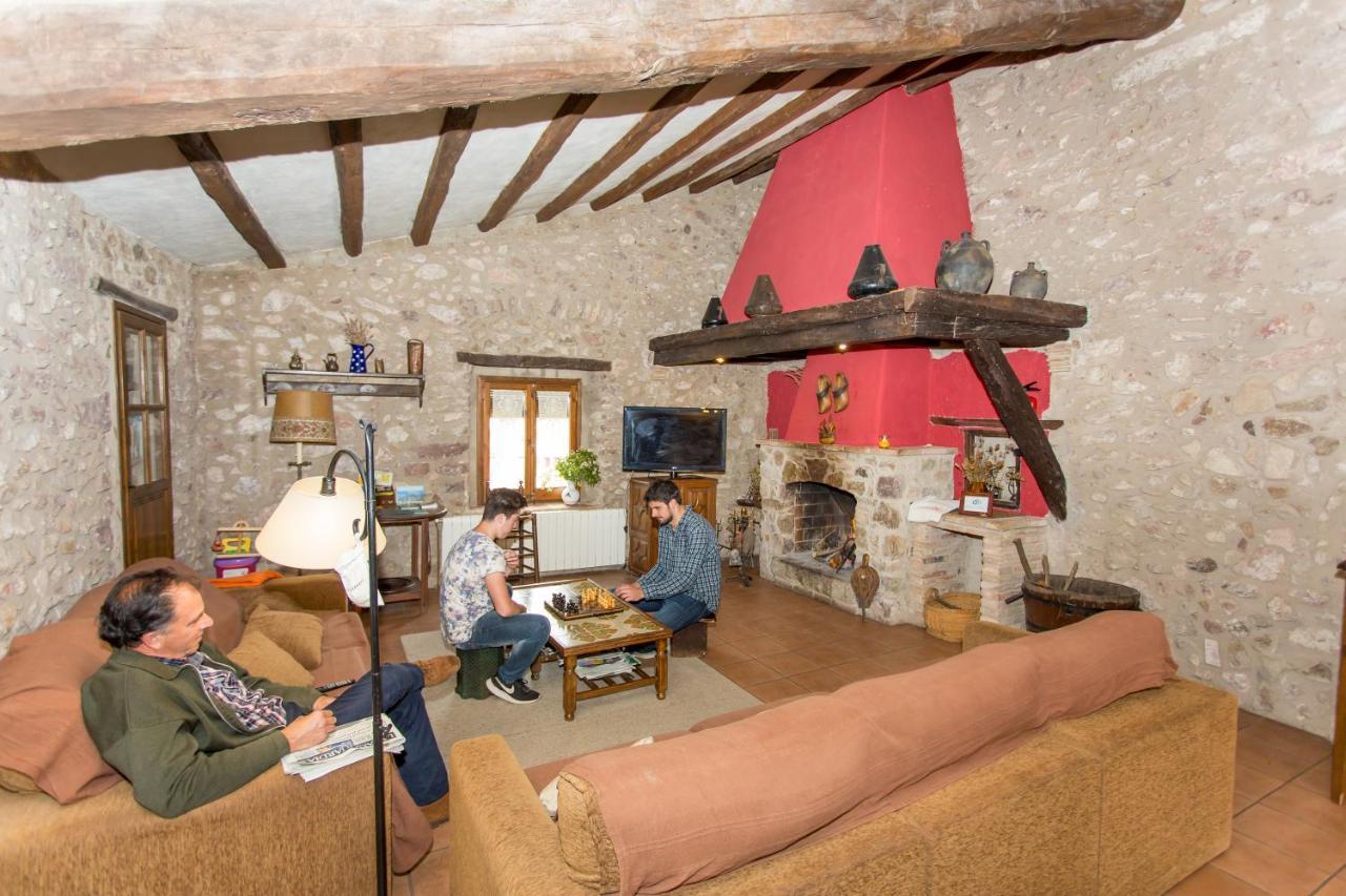Turismo Rural Can Massot Darnius Extérieur photo